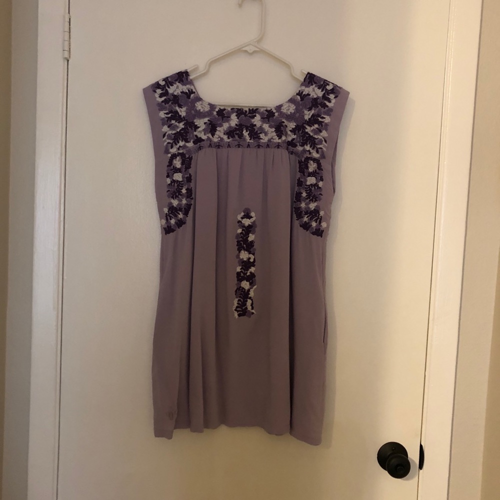 Embroidered tunic/dress